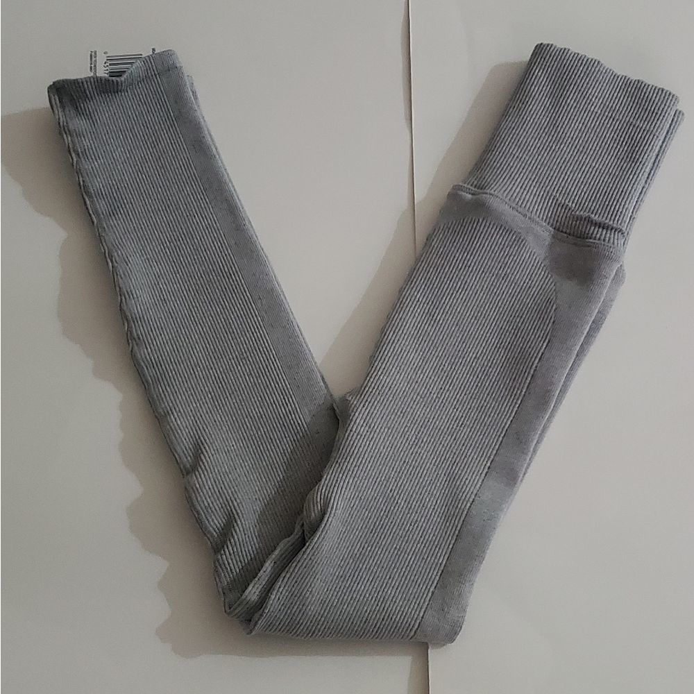 🤩New Free People ultra high rise 7/8 Happiness runs leggings size s/xs - Picture 9 of 13